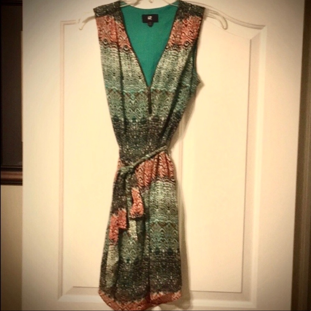 Summer dress with vibrant teal orange colors